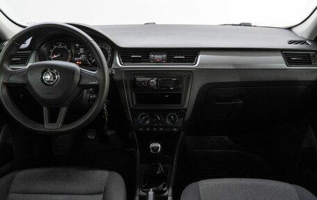 Skoda Rapid I, 2017 год, 1 100 000 рублей, 19 фотография