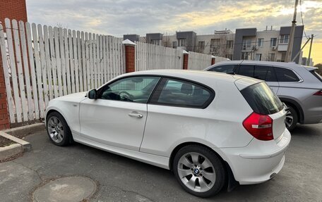 BMW 1 серия, 2010 год, 760 000 рублей, 2 фотография