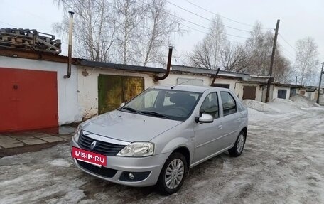Renault Logan I, 2011 год, 580 000 рублей, 2 фотография