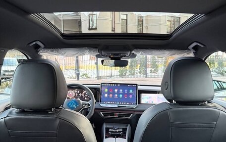 Volkswagen Tiguan, 2026 год, 4 900 000 рублей, 29 фотография