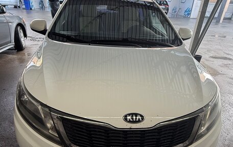 KIA Rio III рестайлинг, 2015 год, 850 000 рублей, 3 фотография