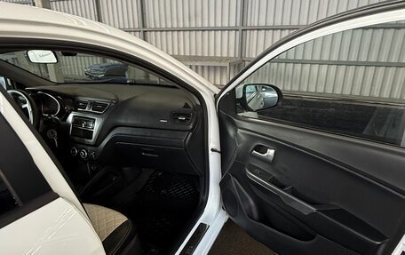 KIA Rio III рестайлинг, 2015 год, 850 000 рублей, 16 фотография