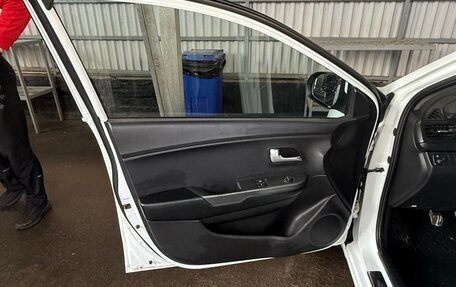 KIA Rio III рестайлинг, 2015 год, 850 000 рублей, 19 фотография