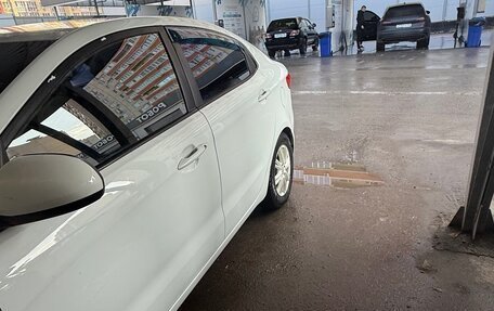 KIA Rio III рестайлинг, 2015 год, 850 000 рублей, 17 фотография