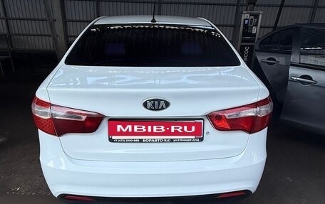 KIA Rio III рестайлинг, 2015 год, 850 000 рублей, 15 фотография