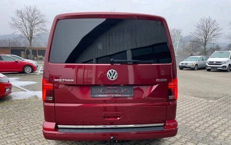 Volkswagen Multivan T6 рестайлинг, 2023 год, 5 370 000 рублей, 6 фотография