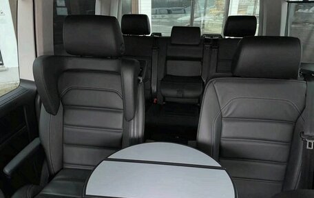 Volkswagen Multivan T6 рестайлинг, 2023 год, 5 370 000 рублей, 19 фотография