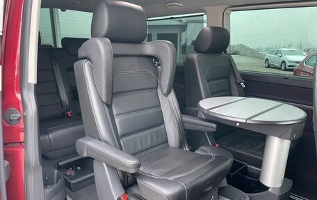 Volkswagen Multivan T6 рестайлинг, 2023 год, 5 370 000 рублей, 17 фотография