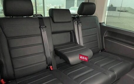 Volkswagen Multivan T6 рестайлинг, 2023 год, 5 370 000 рублей, 20 фотография