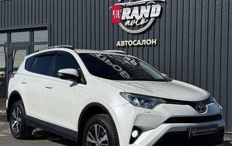 Toyota RAV4, 2017 год, 2 400 000 рублей, 3 фотография