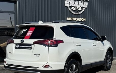 Toyota RAV4, 2017 год, 2 400 000 рублей, 6 фотография