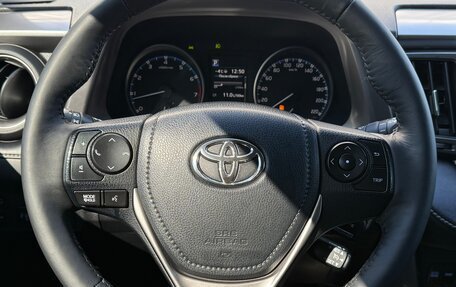 Toyota RAV4, 2017 год, 2 400 000 рублей, 17 фотография