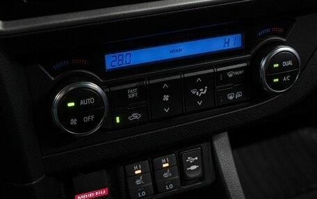 Toyota Auris II, 2013 год, 1 049 000 рублей, 25 фотография