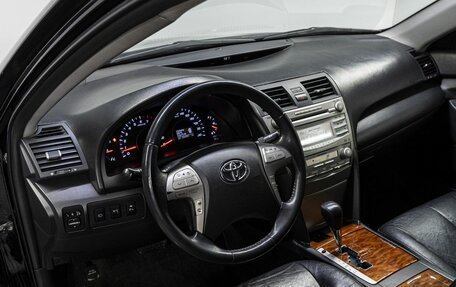 Toyota Camry, 2011 год, 1 449 000 рублей, 10 фотография