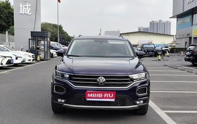 Volkswagen T-Roc I, 2022 год, 1 530 000 рублей, 1 фотография