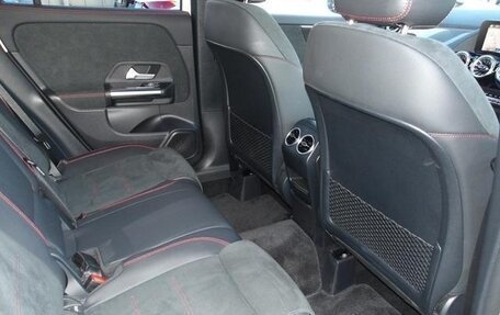 Mercedes-Benz GLA, 2022 год, 1 650 000 рублей, 17 фотография