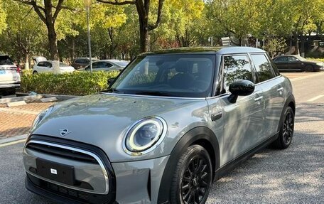 MINI Hatch, 2022 год, 1 730 000 рублей, 1 фотография