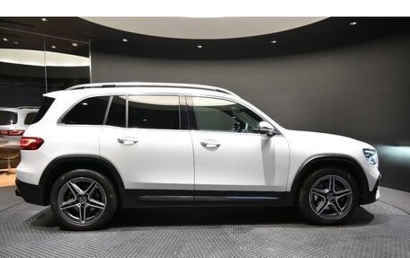 Mercedes-Benz GLB, 2022 год, 1 850 000 рублей, 4 фотография