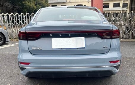 Geely Emgrand, 2022 год, 1 060 000 рублей, 4 фотография