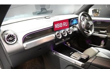 Mercedes-Benz GLB, 2022 год, 1 850 000 рублей, 14 фотография