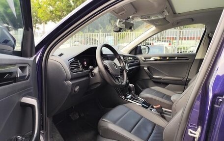 Volkswagen T-Roc I, 2022 год, 1 530 000 рублей, 9 фотография