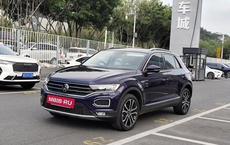 Volkswagen T-Roc I, 2022 год, 1 530 000 рублей, 3 фотография