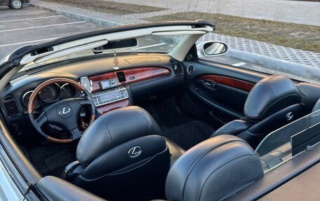 Lexus SC II рестайлинг, 2002 год, 2 050 000 рублей, 38 фотография