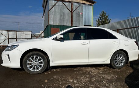 Toyota Camry, 2015 год, 2 000 000 рублей, 4 фотография