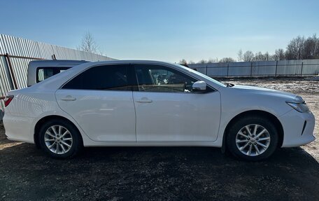 Toyota Camry, 2015 год, 2 000 000 рублей, 3 фотография