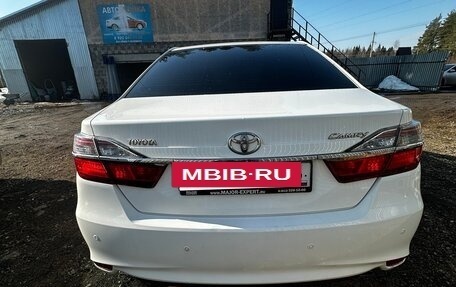 Toyota Camry, 2015 год, 2 000 000 рублей, 2 фотография