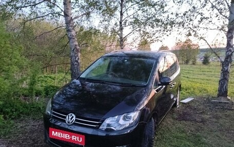 Volkswagen Sharan II, 2011 год, 1 060 000 рублей, 10 фотография