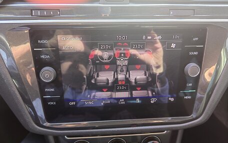 Volkswagen Tiguan II, 2018 год, 2 900 000 рублей, 9 фотография