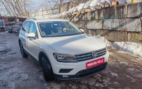 Volkswagen Tiguan II, 2018 год, 2 900 000 рублей, 2 фотография