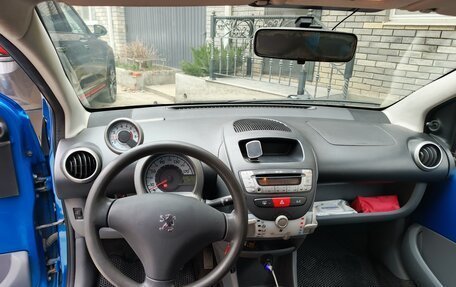 Peugeot 107 I рестайлинг, 2009 год, 520 000 рублей, 11 фотография