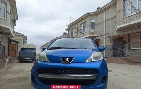 Peugeot 107 I рестайлинг, 2009 год, 520 000 рублей, 4 фотография