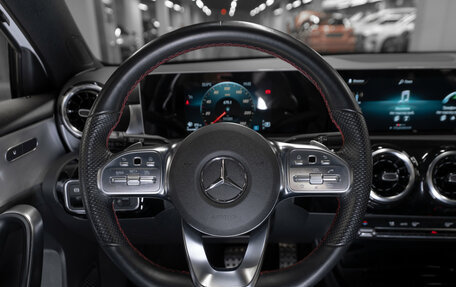 Mercedes-Benz A-Класс, 2020 год, 2 490 000 рублей, 10 фотография