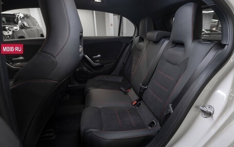 Mercedes-Benz A-Класс, 2020 год, 2 490 000 рублей, 12 фотография