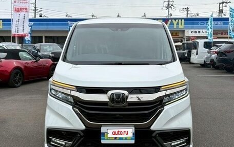 Honda Stepwgn IV, 2022 год, 1 979 000 рублей, 2 фотография