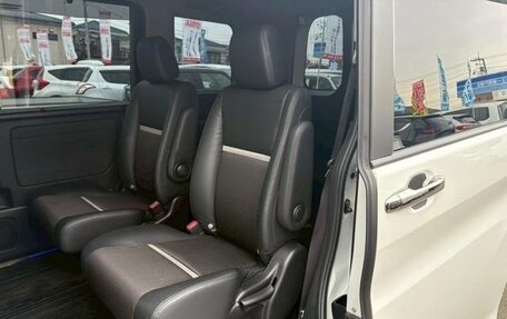 Honda Stepwgn IV, 2022 год, 1 979 000 рублей, 10 фотография