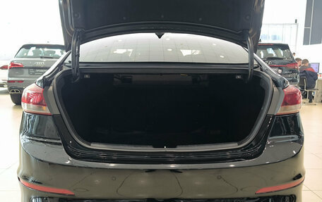 Hyundai Elantra VI рестайлинг, 2018 год, 1 350 000 рублей, 14 фотография