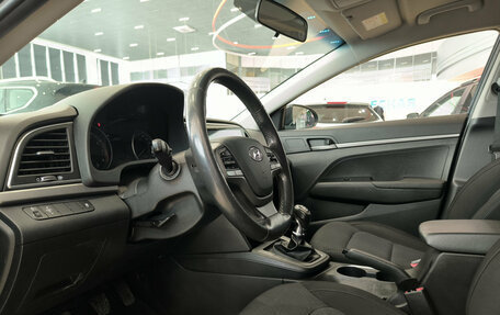 Hyundai Elantra VI рестайлинг, 2018 год, 1 350 000 рублей, 20 фотография