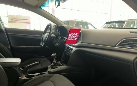 Hyundai Elantra VI рестайлинг, 2018 год, 1 350 000 рублей, 15 фотография