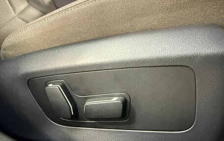 BMW 5 серия, 2025 год, 8 380 000 рублей, 26 фотография