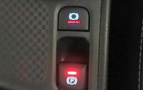 Toyota Yaris Cross, 2022 год, 1 620 000 рублей, 11 фотография