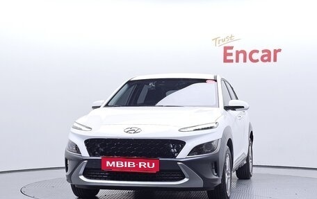 Hyundai Kona I, 2022 год, 1 740 000 рублей, 3 фотография