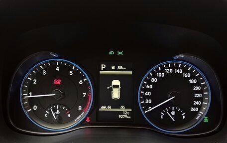 Hyundai Kona I, 2022 год, 1 740 000 рублей, 12 фотография