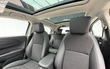 Honda Vezel, 2023 год, 1 540 000 рублей, 8 фотография