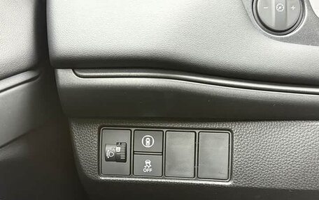 Honda Vezel, 2023 год, 1 540 000 рублей, 16 фотография