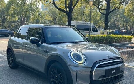 MINI Hatch, 2022 год, 1 730 000 рублей, 3 фотография