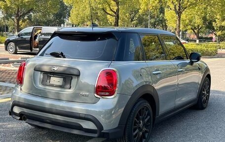 MINI Hatch, 2022 год, 1 730 000 рублей, 6 фотография